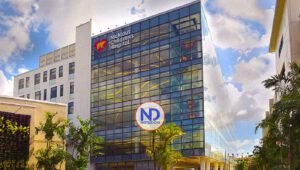 Trasladan a Miami niño afectado por fumigación en Torre Da Silva 3