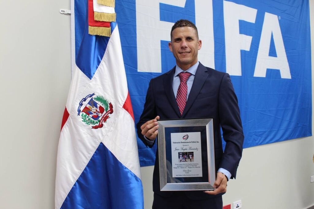 juan angeles Juan Ángeles designado a su quinto Mundial FIFA de Fútbol Playa