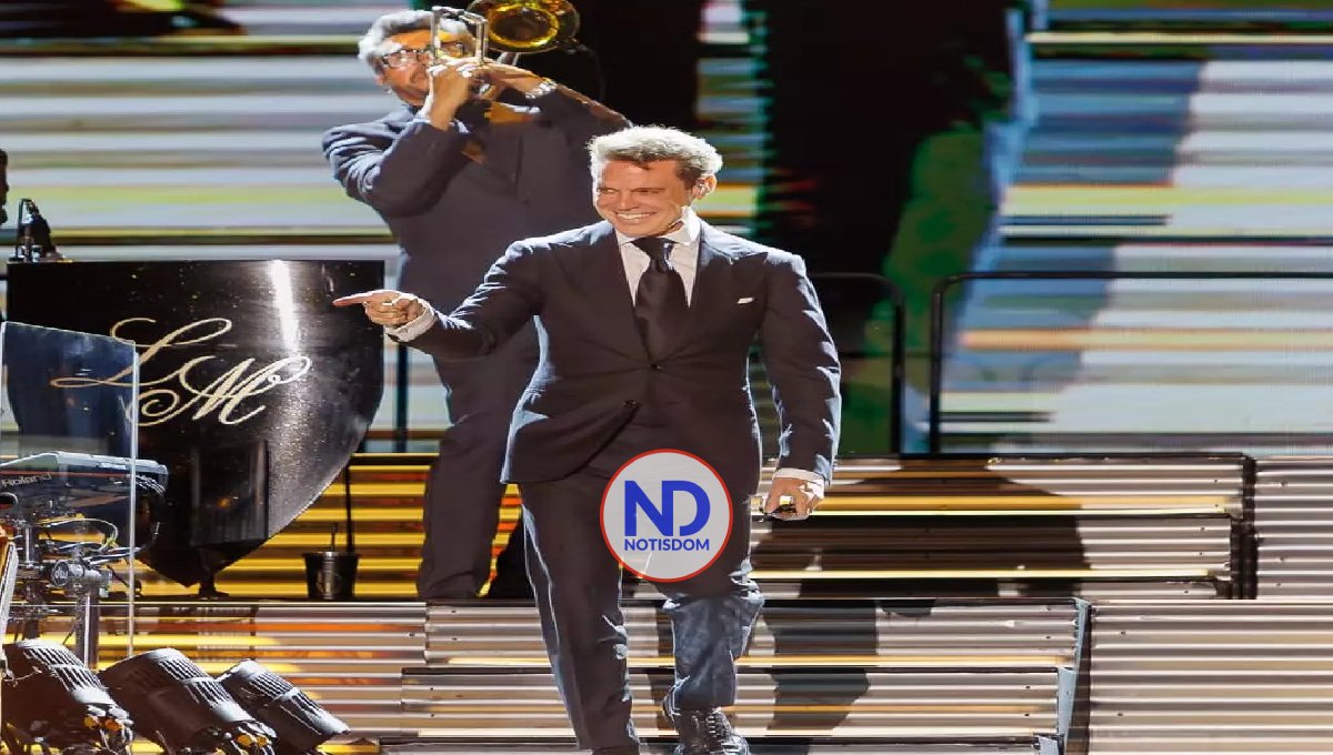 Luis Miguel iluminó el Estadio Olímpico con su concierto “Sol de México” 2 Luis Miguel iluminó el Estadio Olímpico con su concierto “Sol de México”