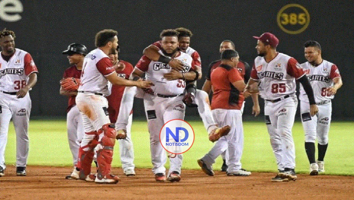 Licey frena seguidilla de triunfos de las Estrellas; Gigantes respiran