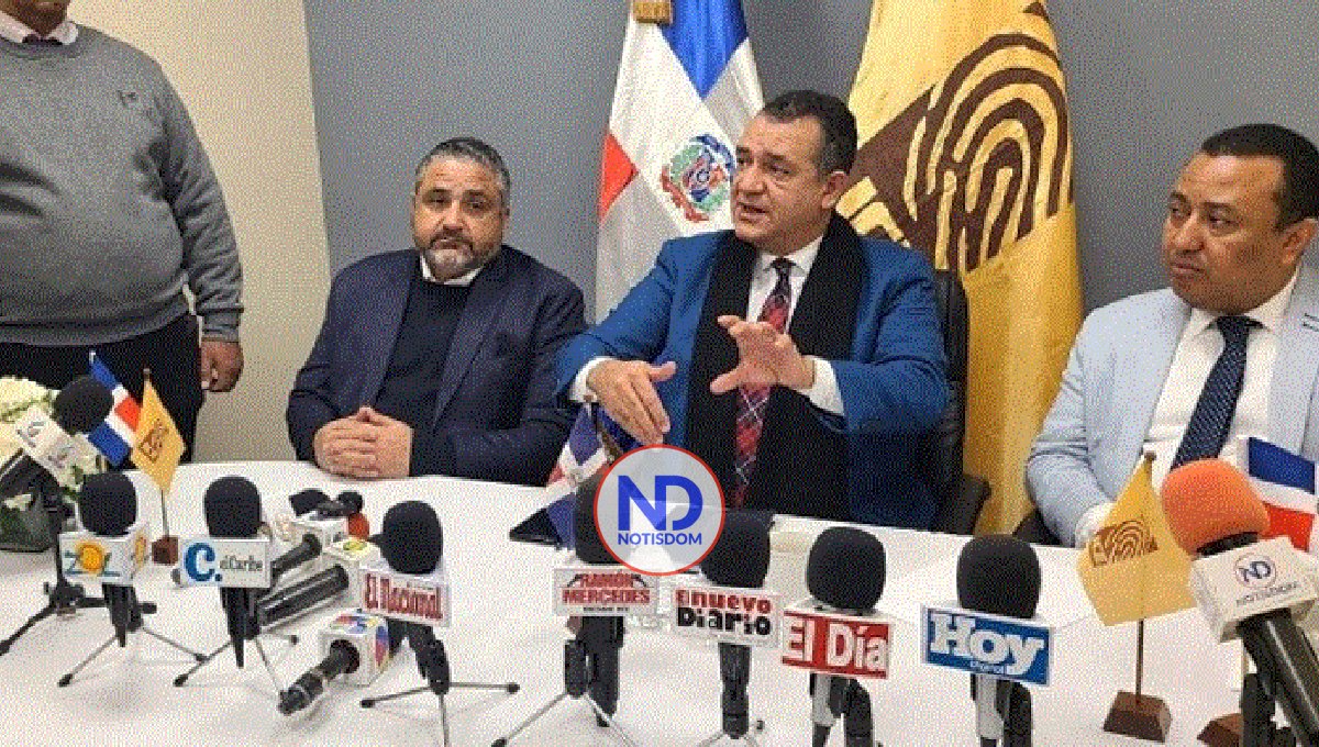 JCE cierra padrón del exterior con 870 mil empadronados