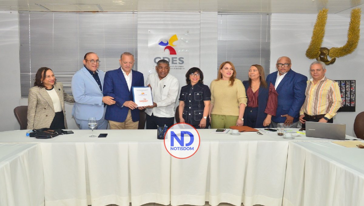 Clúster Turístico de Santiago presenta sus estrategias de desarrollo a Ulises Rodríguez