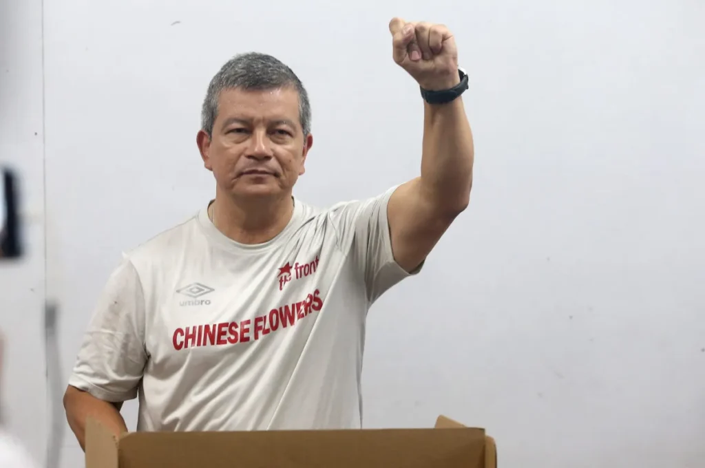 Farabundo Marti Empieza recuento papeletas en El Salvador; Bukele critica proceso