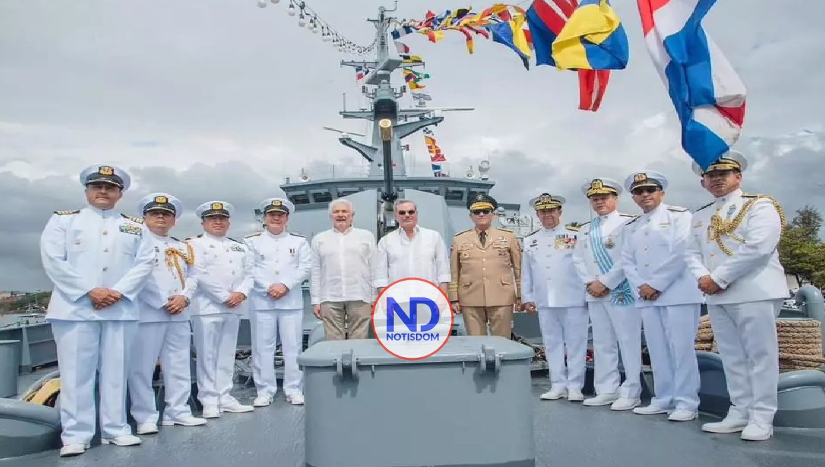 Abinader aborda embarcación colombiana de visita en el país