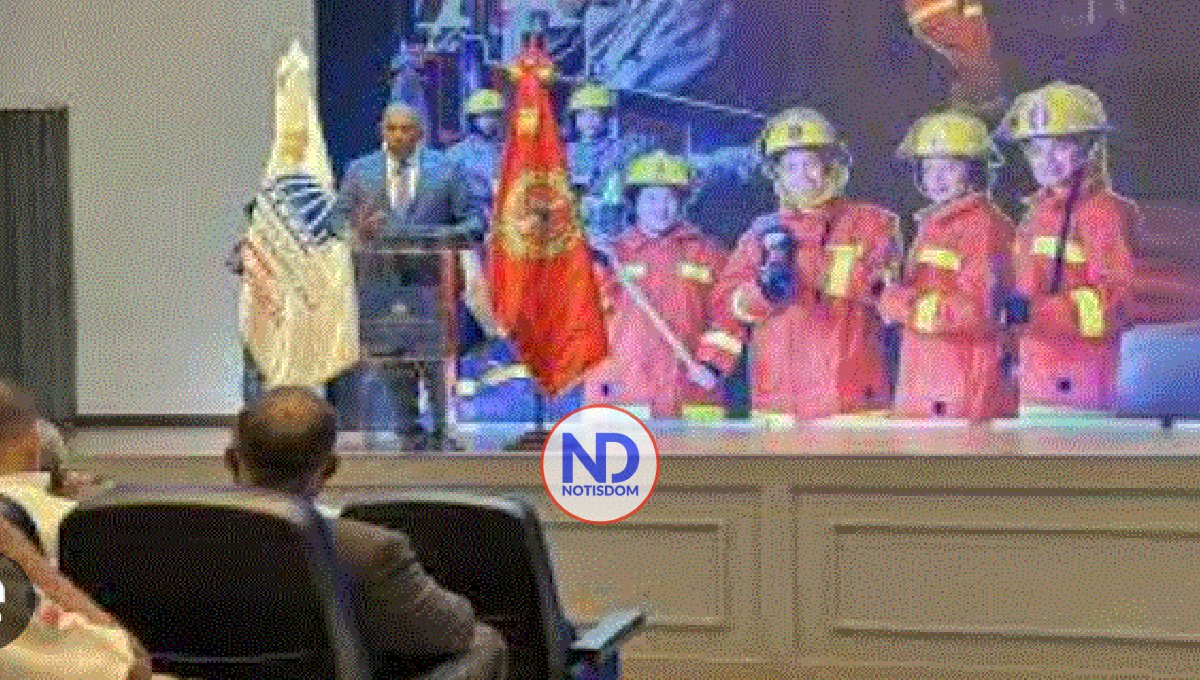 Aumentan a 15 mil pesos al mes pesos el sueldo de los bomberos