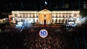 Nayib Bukele gana con muy amplia ventaja