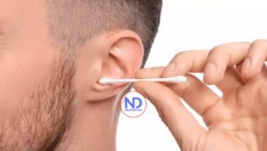 Por qué quitar la cera con hisopos puede ser perjudicial para los oídos