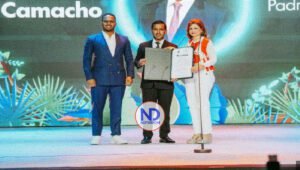Entregan galardones a varios jóvenes en Premio Nacional de la Juventud 2024 en Santiago