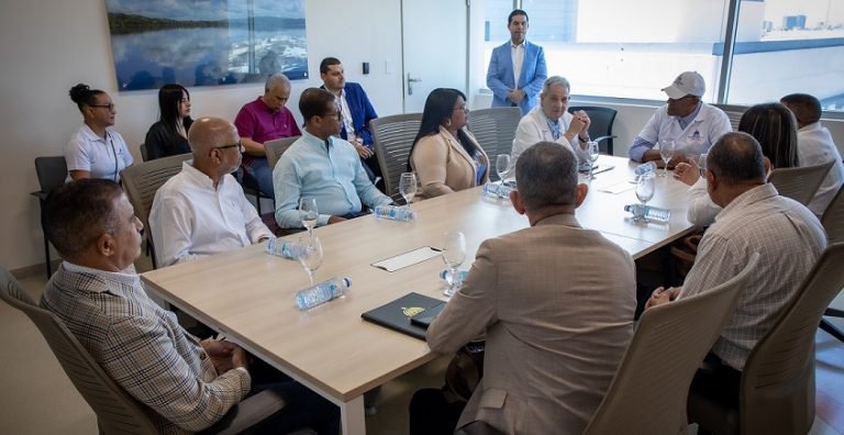 reunion morgan Dicen la Ciudad Sanitaria Luis E. Aybar será la más moderna de AL