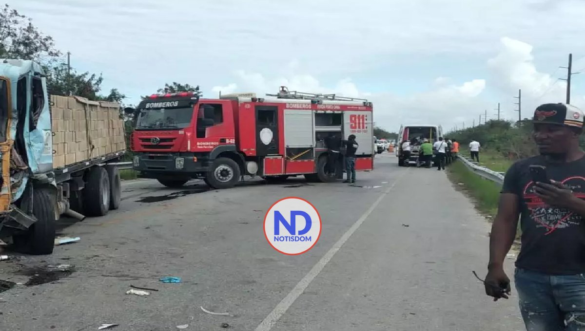 Varios heridos en accidente múltiple en autovía del Coral