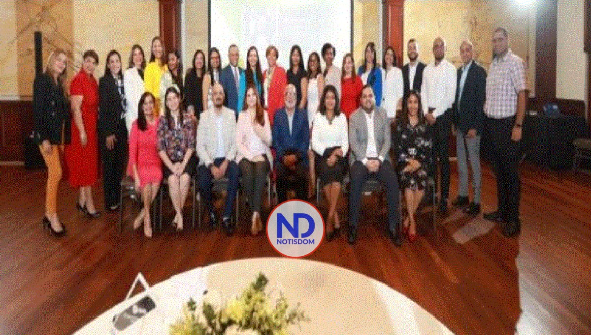 BHD reconoce desempeño de centros mipymes dominicanos