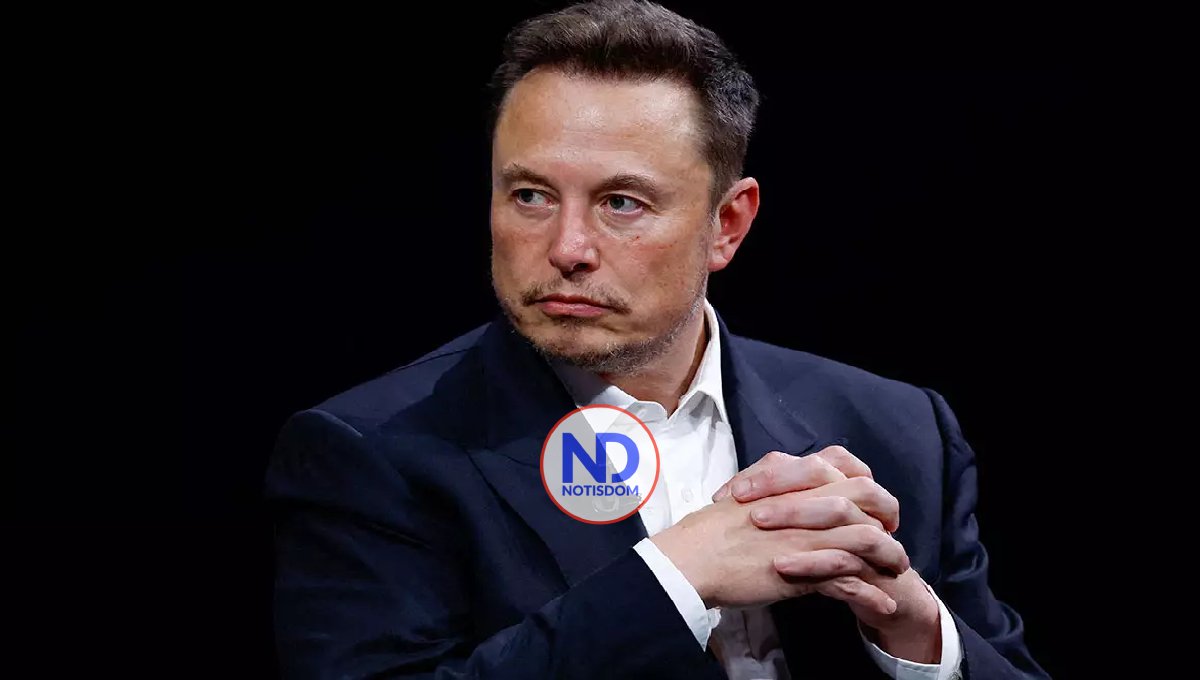 Elon Musk asegura que una bomba o pirotecnia son la causa de la explosión del Cybertruck