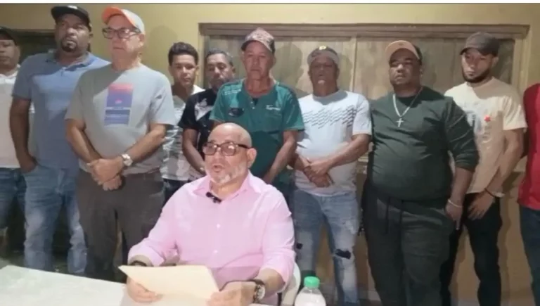 Jose Nicolas Chelo Renuncia presidente de Fuerza del Pueblo en La Canela, Santiago