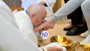 El vía crucis del papa ante la locura de la guerra y la violencia contra las mujeres