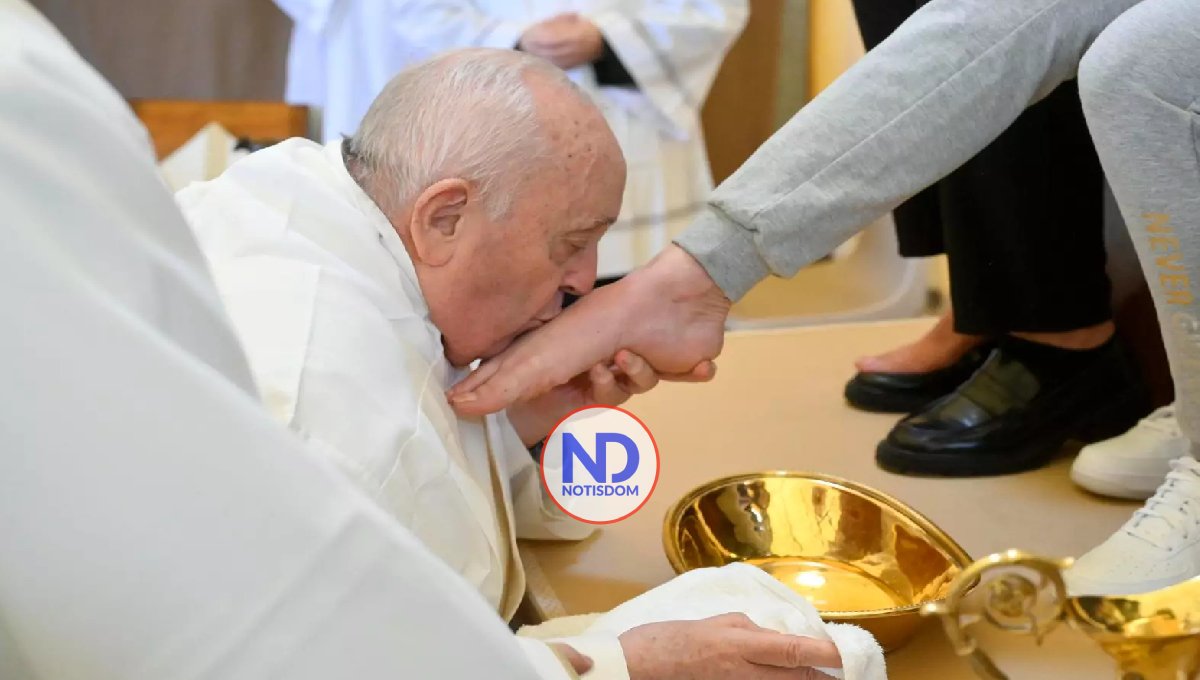 El vía crucis del papa ante la locura de la guerra y la violencia contra las mujeres