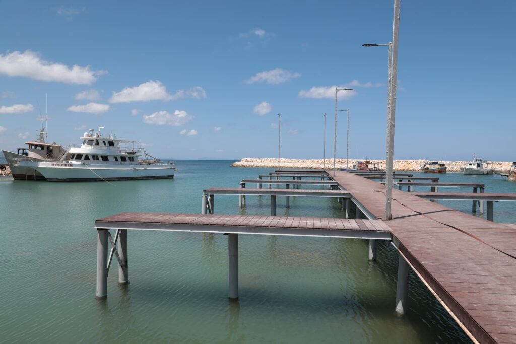 PUERTO EN NAGUA Presidente Abinader entrega muelles pesqueros Río San Juan y Cabrera