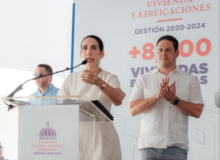 RAQUEL Y BONILLA Gobierno dice haber entregado 8,142 viviendas en sus casi 4 años