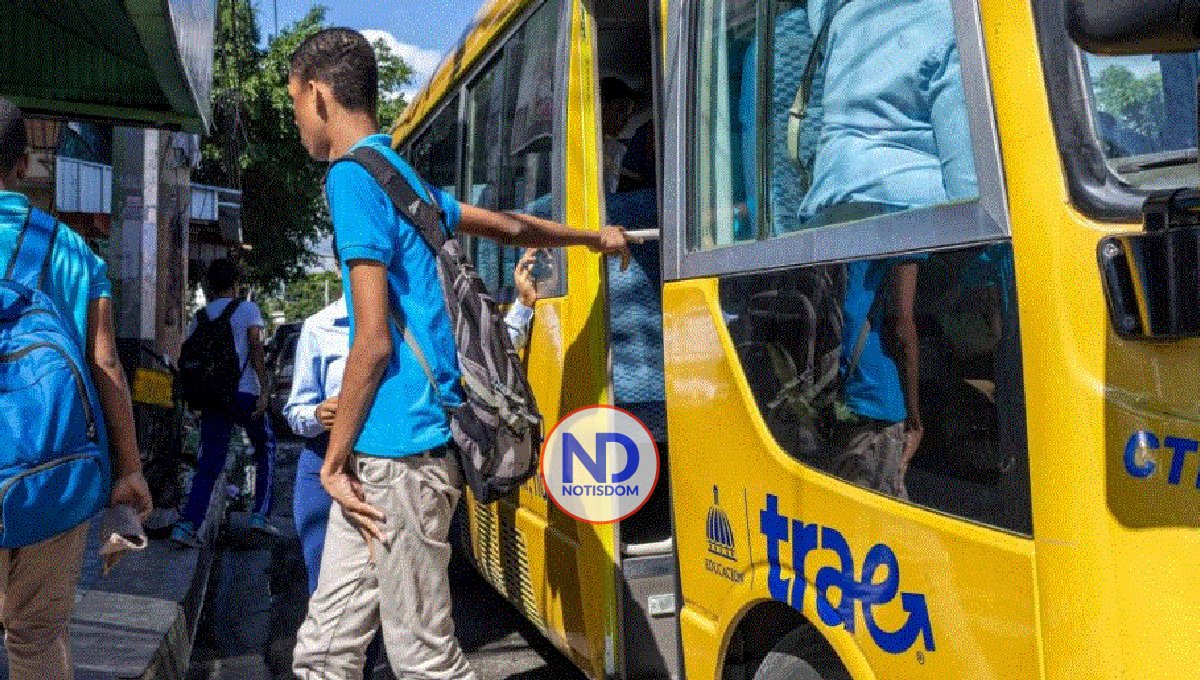 Transporte escolar gratuito llega a cuatro provincias del sur de la RD