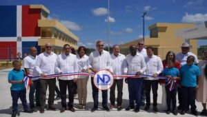 Gobierno inaugura cuatro centros educativos en Monte Plata y Santo Domingo