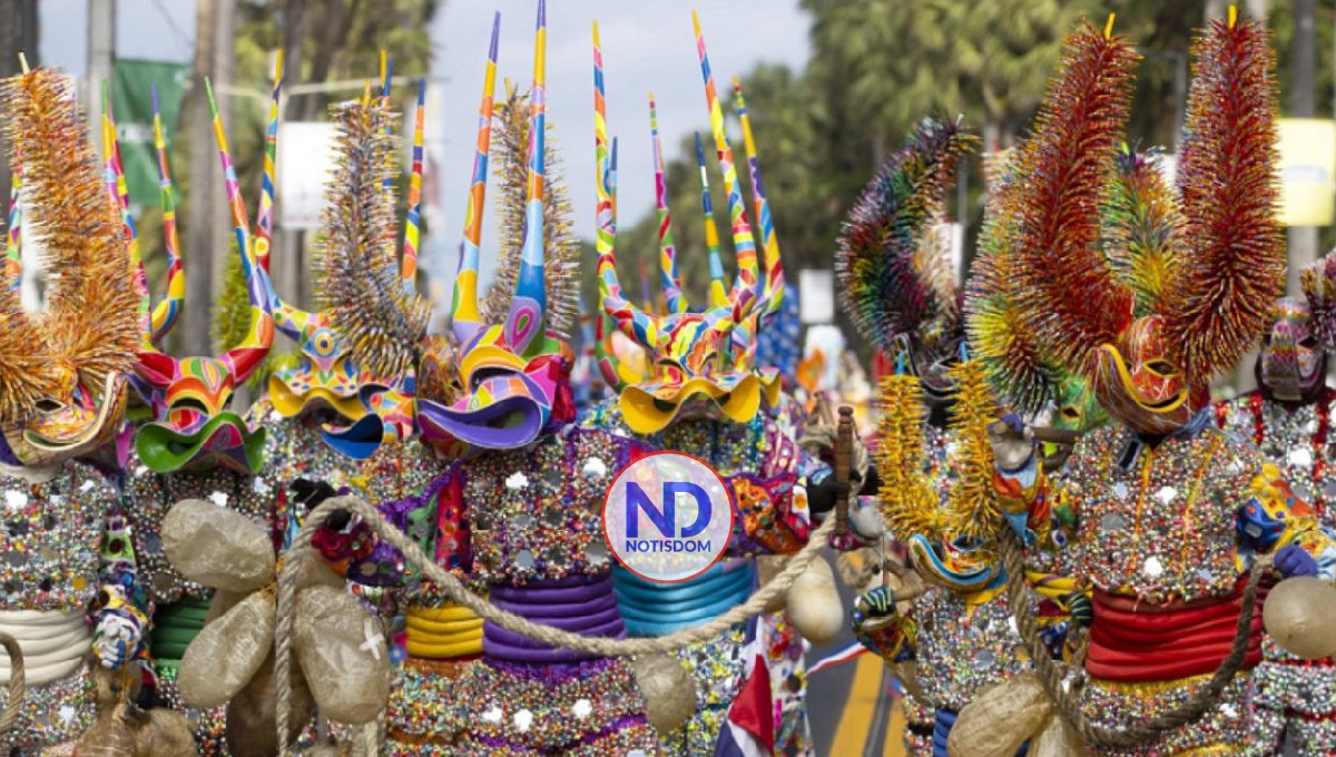 Al menos 45 comparsas desfilaron en cierre de Carnaval de Santo Domingo Este