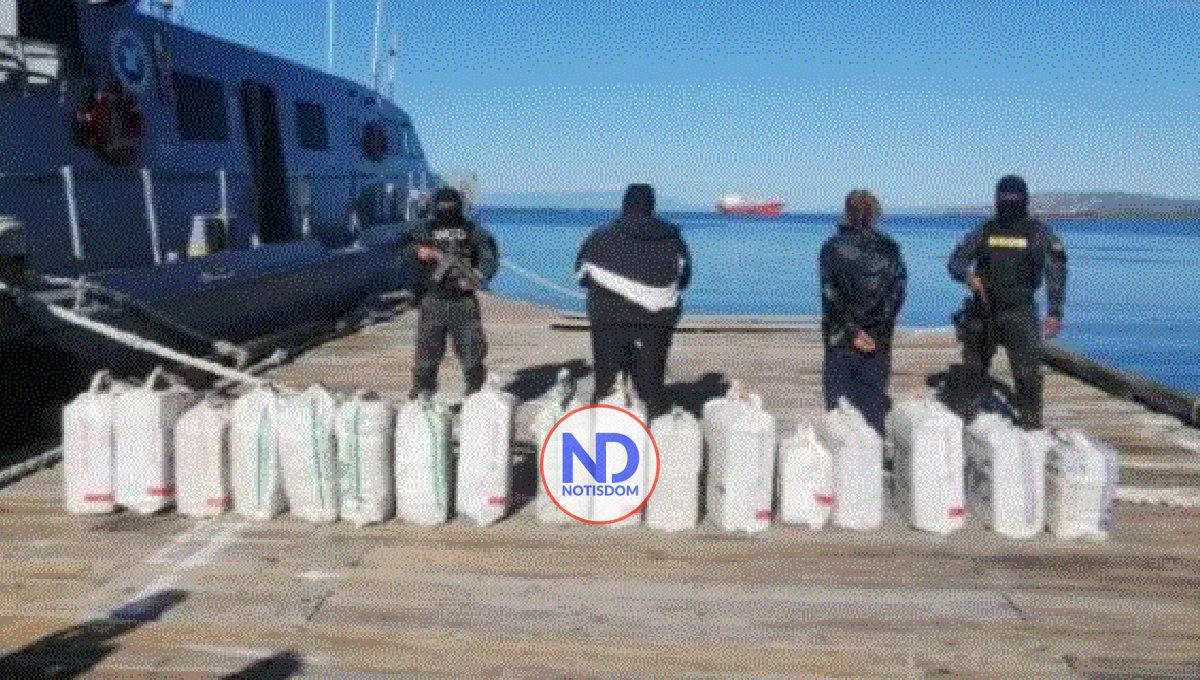 Interceptan otra lancha con 767 paquetes cocaína cerca de Baní