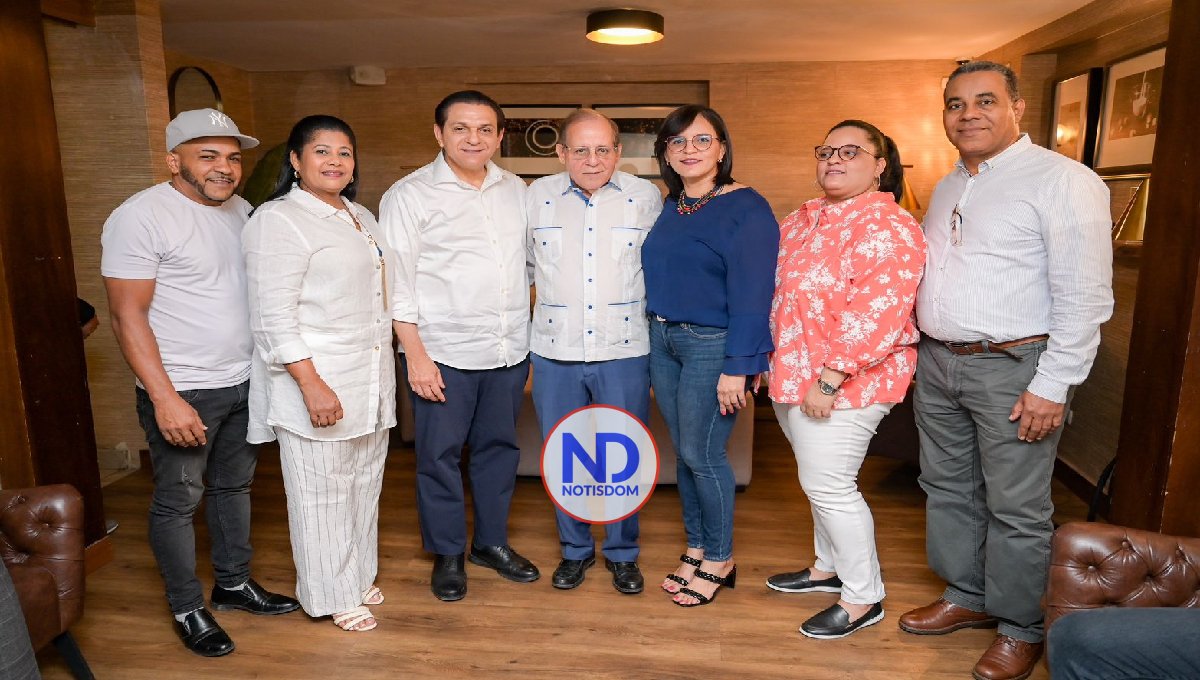 Renuncian dirigentes de la FP y PLD; pasan a apoyar al presidente Abinader y a Daniel Rivera