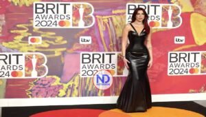 La ceremonia de los premios Brit arranca con la actuación de Dua Lipa