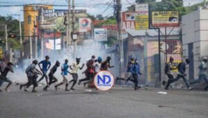 Pandillas matan a cuatro policías y queman dos comisarías en Haití