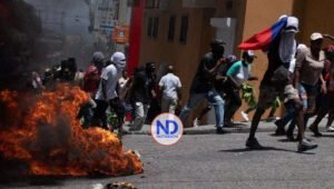 La violencia continúa imparable en Haití, mientras Henry sigue en paradero desconocido