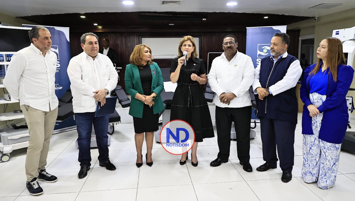 Vicepresidenta entrega equipos por RD$61 millones al Moscoso