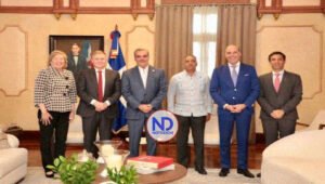 Dialogan CEO global Scotiabank y el presidente Luis Abinader