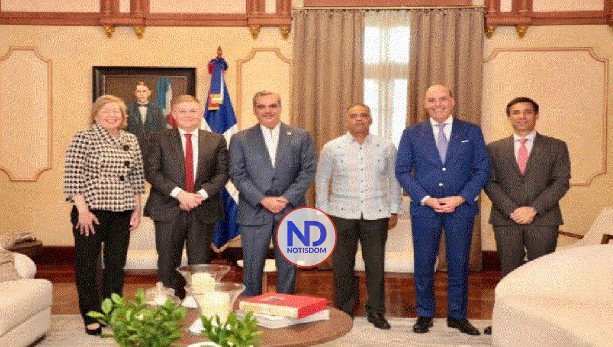 Dialogan CEO global Scotiabank y el presidente Luis Abinader