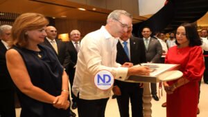 Abinader asiste a inauguración del HOMS Health and Wellness Center en Santiago