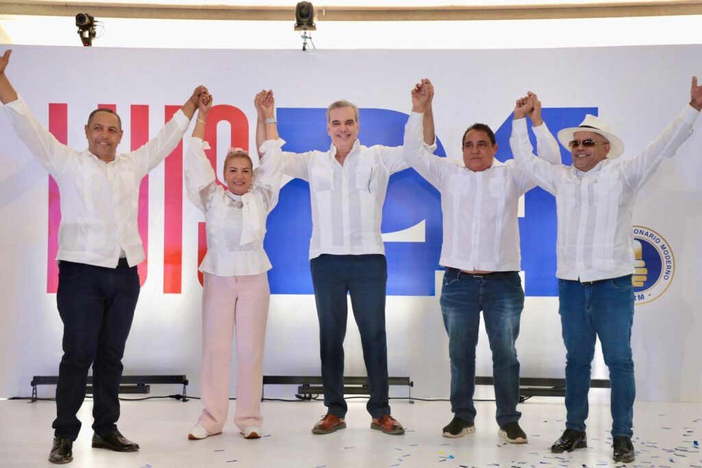 ABINADER 993 Miles apoyan en calles DN a Luis Abinader y candidatos Congreso