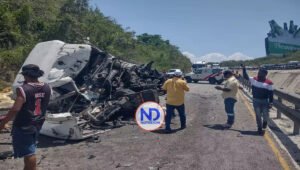 Un muerto y varios heridos deja triple choque en Autovía del Este