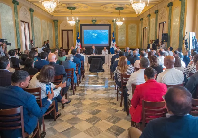 ACTO PRESIDENTE Gobierno lanza plan para conservar y gestionar 30 % de la superficie terrestre y marina de la RD