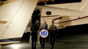 RD entrega a EE.UU. 3 personas acusadas asesinato en Puerto Rico