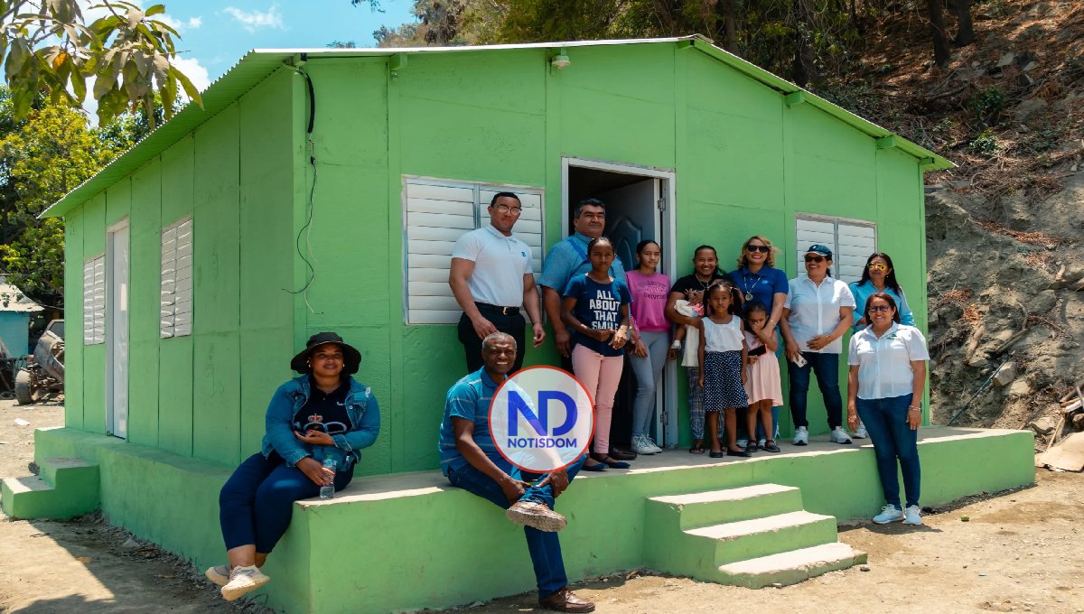 Banco Popular y aliados entregan viviendas y rehabilitan acueducto en Azua