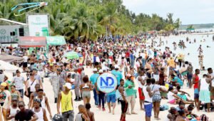 Boca Chica recibió 600 mil visitantes de jueves a domingo sin hechos que lamentar