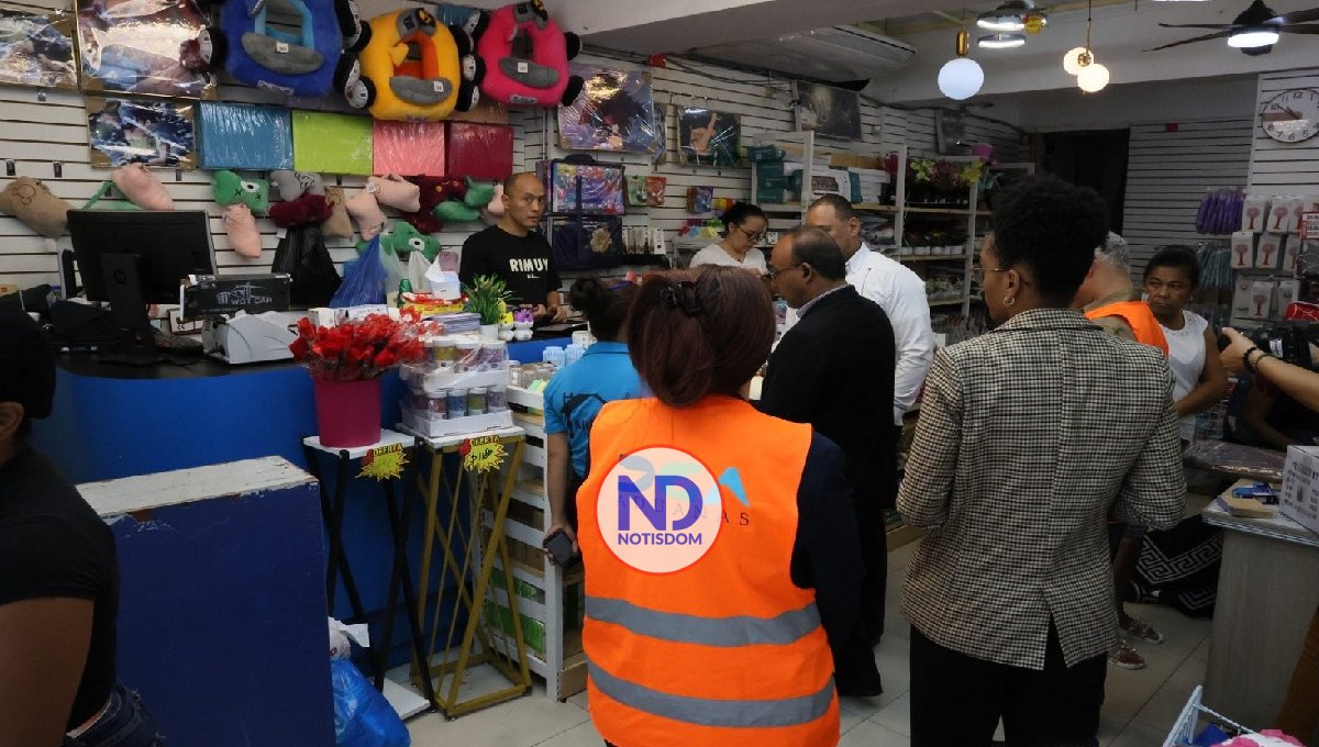 Cierran comercios importadores en RD violaron Código Tributario