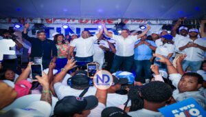 PRM juramenta comandos de campaña en Monte Plata