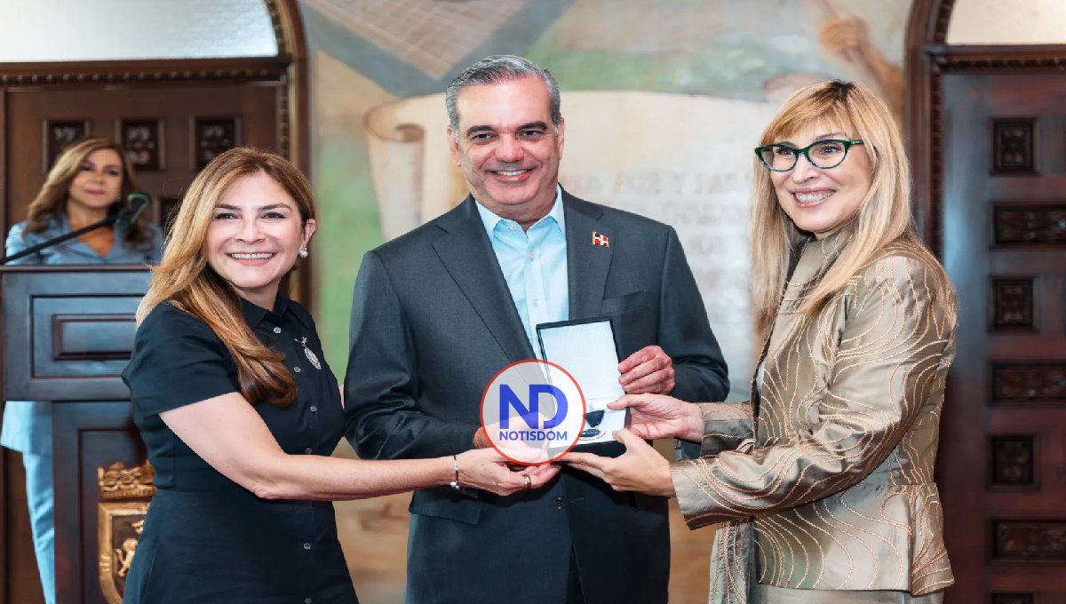 Abinader recibe galardón por visión estratégica que ha aumentado confianza de inversión en RD