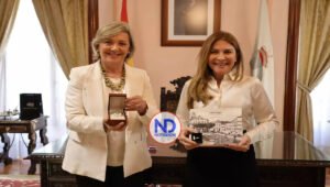 Carolina Mejía se reúne con homólogas de Lugo y Santiago de Compostela en España