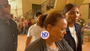 Prisión domiciliaria y colocación de grillete a profesora acusada de ordenar ejecución de su esposo