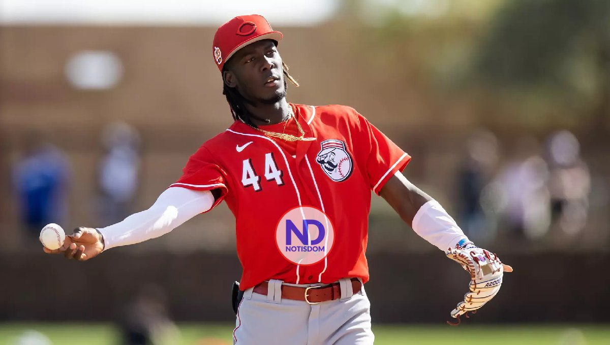 Arranca el show de Elly de la Cruz con dos jonrones, uno de pie