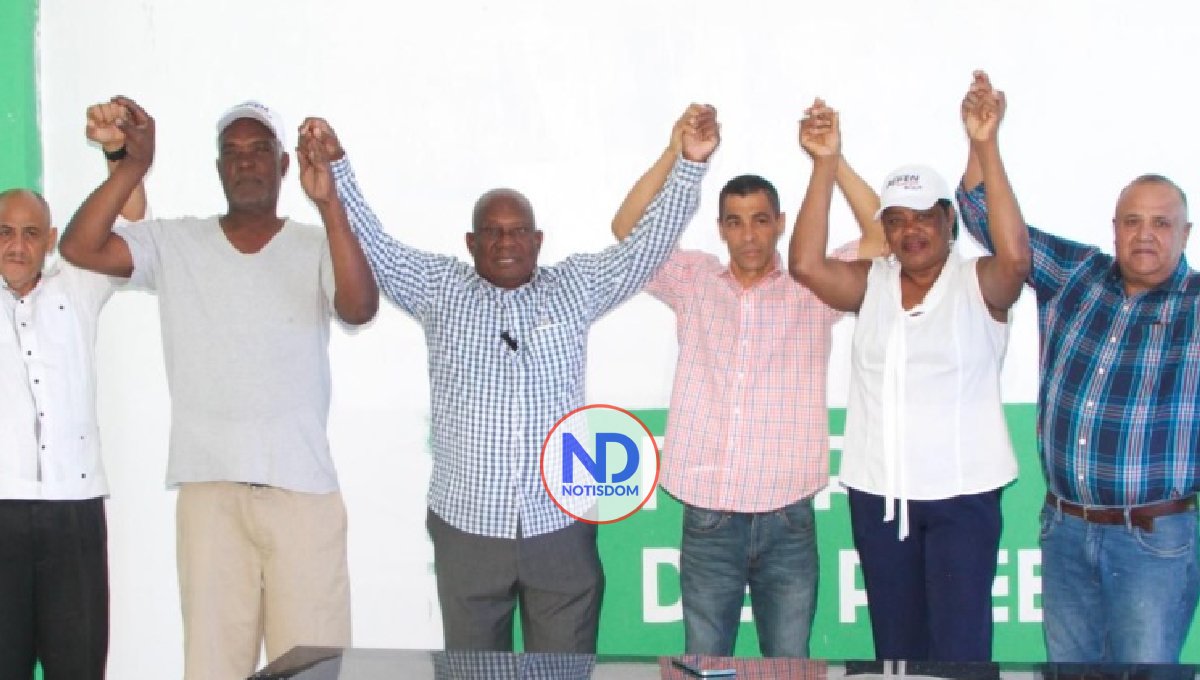 Entregan comando de FP al PRM para campaña reelección Abinader