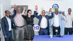 País Posible anuncia Julito Fulcar como candidato a senador