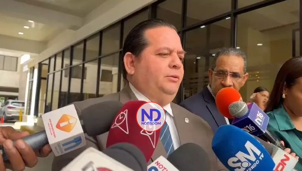 Diputado denuncia abandono y deterioro en Santiago desde que alcalde perdió las elecciones