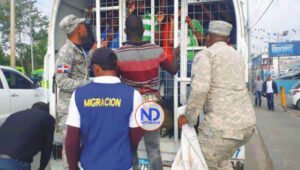 Gobierno somete a agentes de Migración que incurren en actos de corrupción, dice Abinader