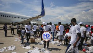 También Biden recibe presiones por ilegales haitianos